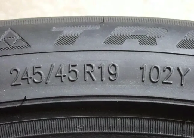 Triangle Sportex TSH11 245/45 R19 102Y